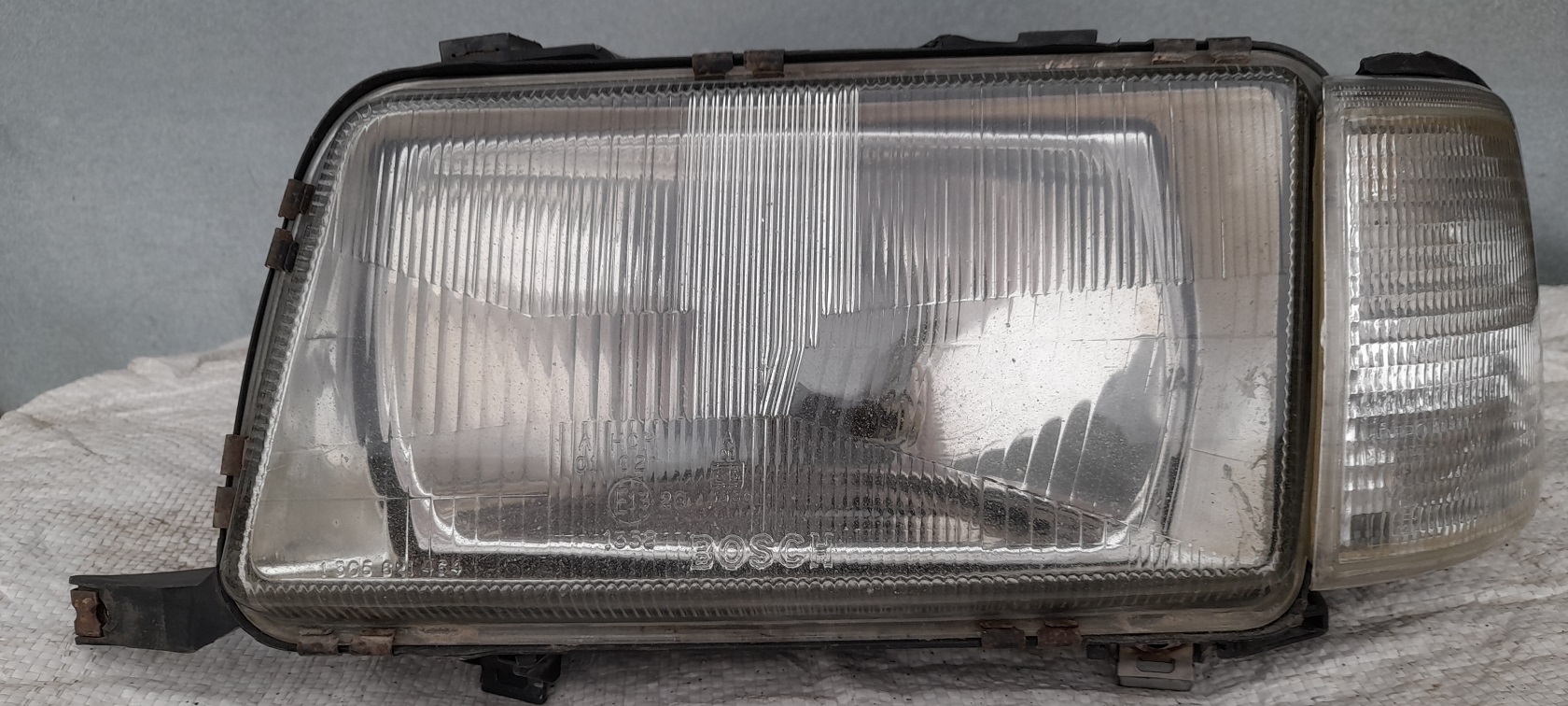Audi 80 B4 žibintas 1305621464-0