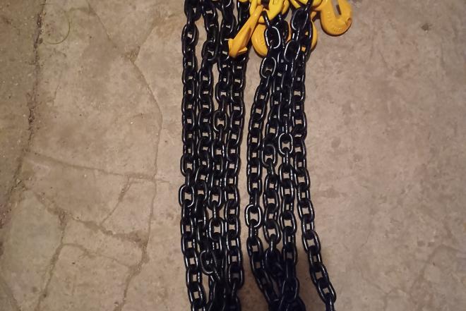 Stropas 4 šakų, kėlimo galia 4.25 t. Ilgis 2 m. su trumpinimo kabliais. Naujas. Kaina 110 Eur.-0