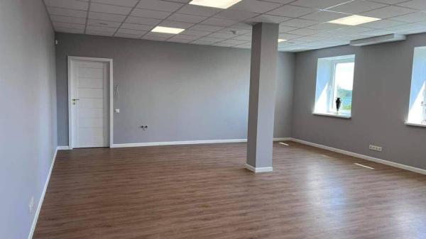 Gargžduose Gamyklos g. Nuomojamos 52 kv.m, patalpos-1