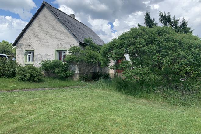 Gyvenamasis namas su žemės sklypu Jonavos raj., Šešuvos km.-0