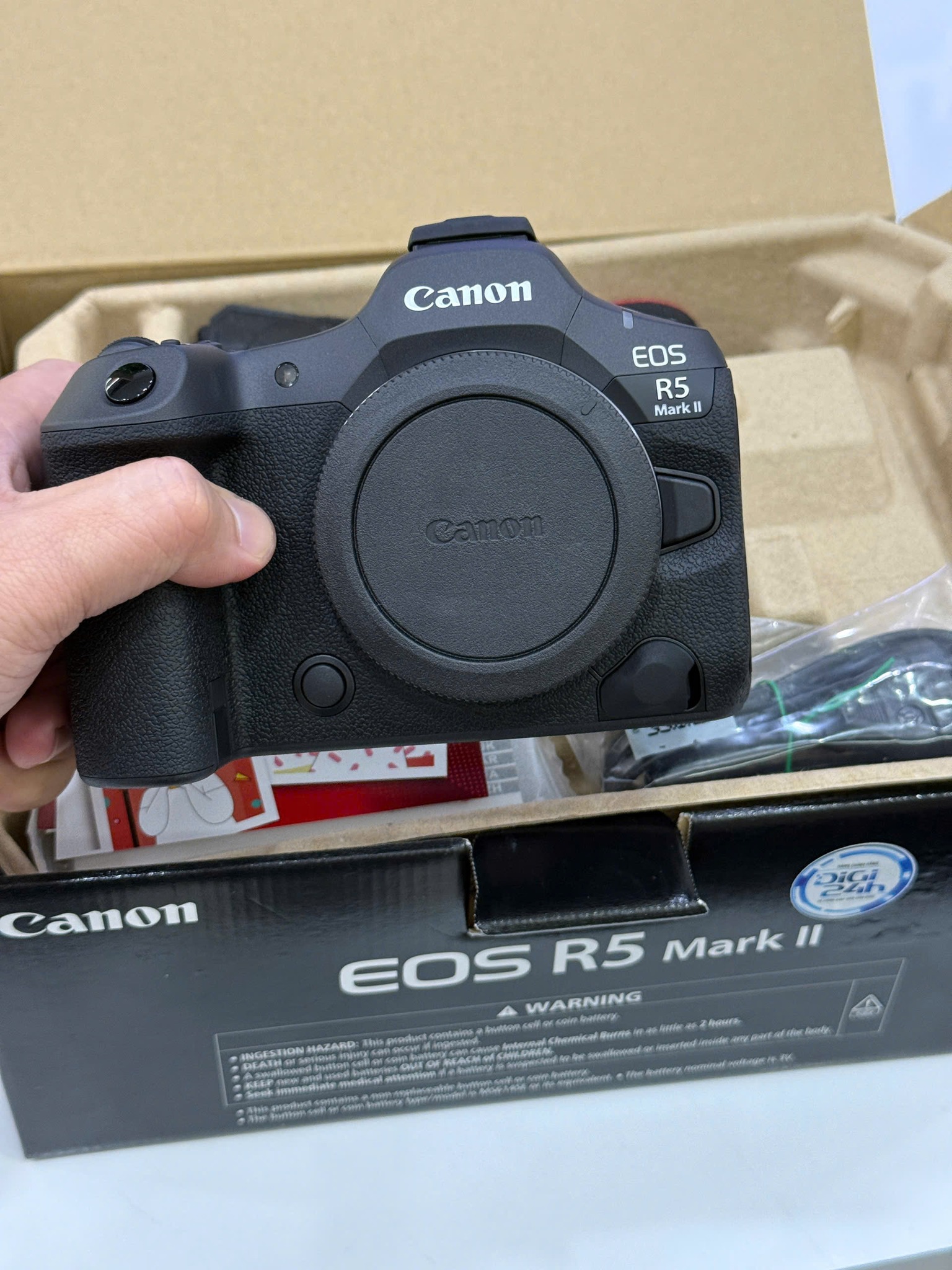 Canon EOS R5 Mark II , Canon EOS R3, Canon EOS R5, Canon EOS R6 Mark II, Canon EOS R6, Canon EOS R7, Canon EOS 1D X Mark III , Nikon Z9,  Nikon Z8, Nikon Z 7II,  Nikon D6,  Nikon D780 , Sony Alpha A7R III , Sony Alpha a7R IV-0