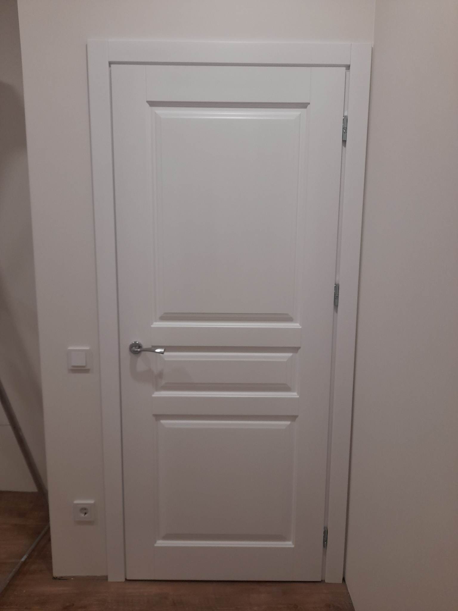 Medinių durų, laiptų ir lovų gamyba-0