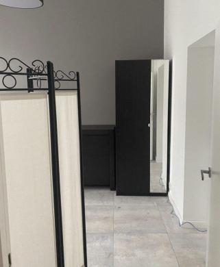 Išnuomojamas 1 kambarys pačiame centre (Kaunas)-0