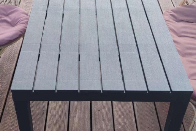 ĄŽUOLINIS STALAS-0