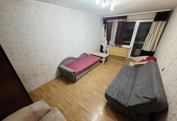 PARDUODAMAS 1 KAMBARIO BUTAS KĖDAINIUOSE, RESPUBLIKOS G. Adresas: Kėdainiai, Respublikos g. 16-2