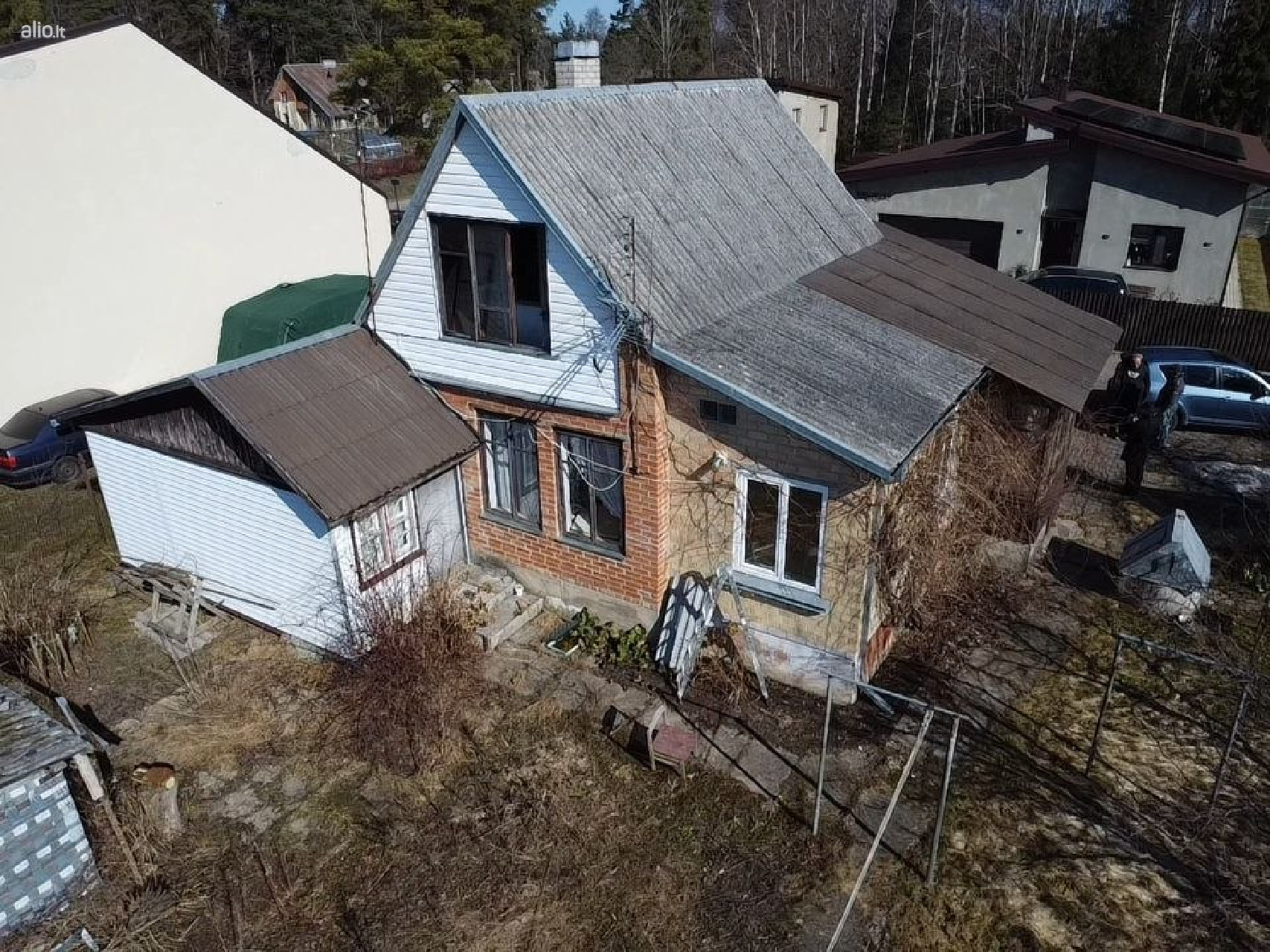 jaukus sodo namas Šiauliuose-0