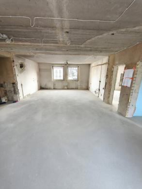 Parduodamas 78,71 kv.m. Trijų kambarių Butas miesto centre Gegužės g.-4