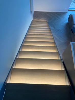 Darbas Medinių laiptų Pakopų Montuotojams , suvirintojams-2