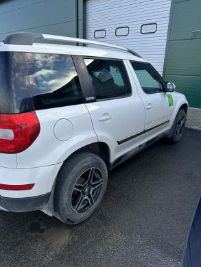 SKODA YETI-5