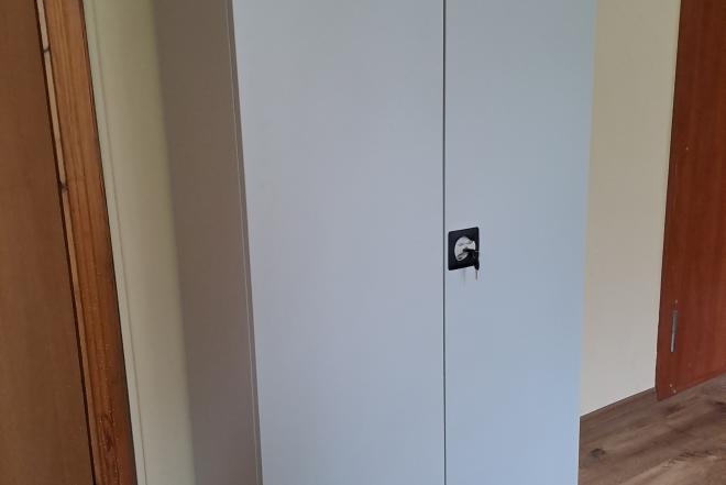Metalinė spintelė-0