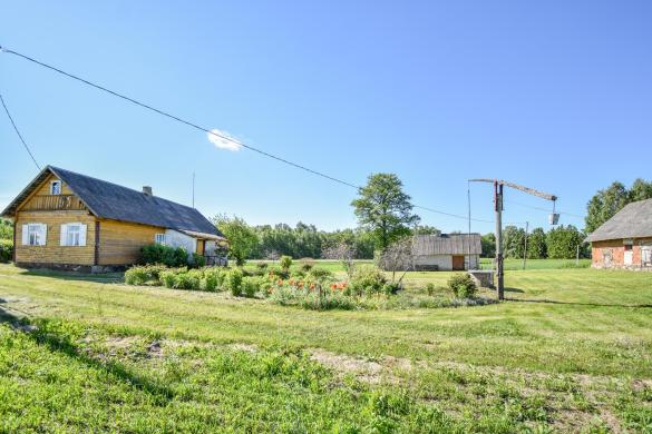 Sodyba 8,5 ha sklype šalia vandens telkinio-2