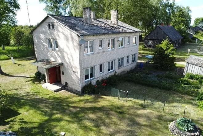 PARDUODAMAS 2 KAMBARIŲ BUTAS IŠSIMOKĖTINAI BEINORIŠKIO K., GRINKIŠKIO SEN., RADVILIŠKIO R. SAV.-0