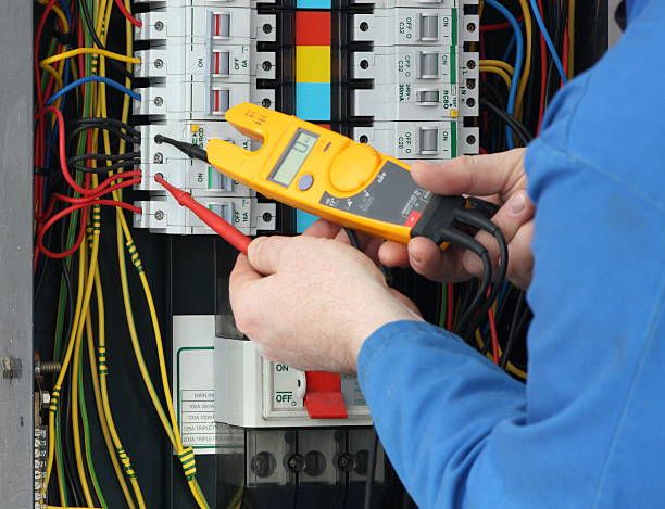Elektriko specialisto pagalba jums Panevėžyje +37060431431-0