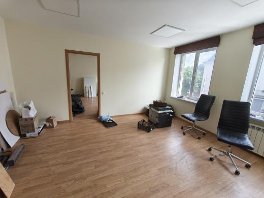 Nuomojamos Patalpos Centre Šaulių g. Tinka grožio procedūroms, masažas, ofisams.-1