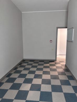 Išnuomojamos 65 kv.m. Patalpos Debreceno g. Pirmame aukšte.-3