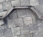Variklio tvirtinimo kronšteinas - priekinis traversas - 7L0199207A-0
