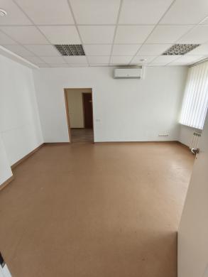 Nuomojamos Patalpos Centre Šaulių g. Tinka grožio procedūroms, masažams, ofisams.-1