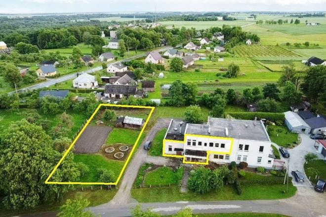 PARDUODAMI PER DU AUKŠTUS BESIRIBOJANTYS BUTAI KĖDAINIŲ R. SAV., SURVILIŠKYJE, BALIŠKIŲ G. 16-0
