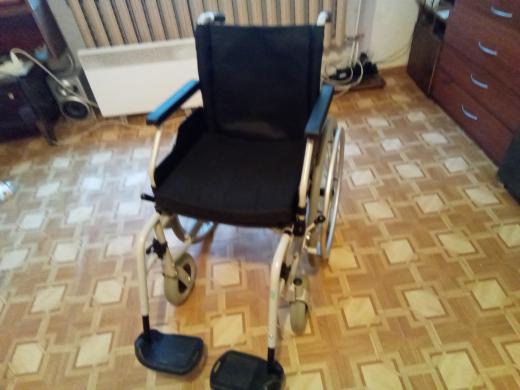 Parduodu neigaliojo stacionarų lauko vidaus vežimėlį-2