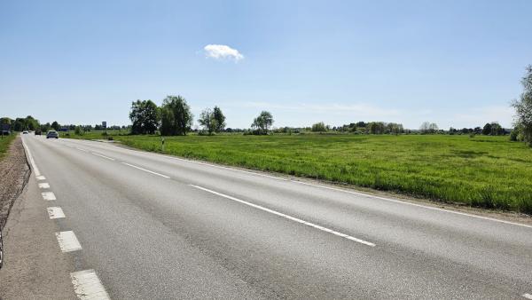 Parduodu sklypa.-3