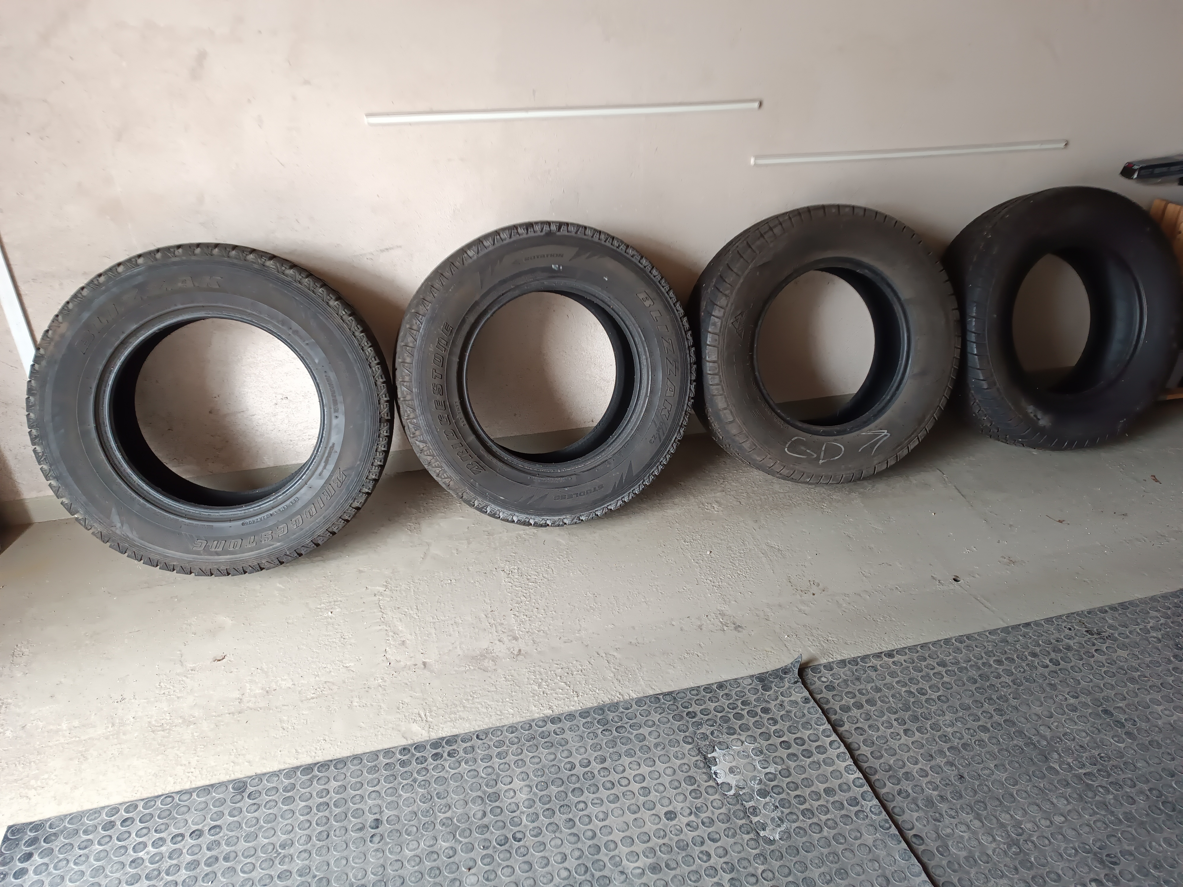 Žieminės visureigio padangos 265/65 R17-0