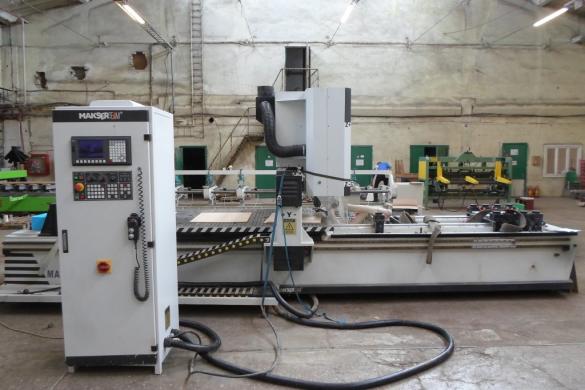 21-70-8057 MAKSER TEAM CNC centras (naudotas)-3