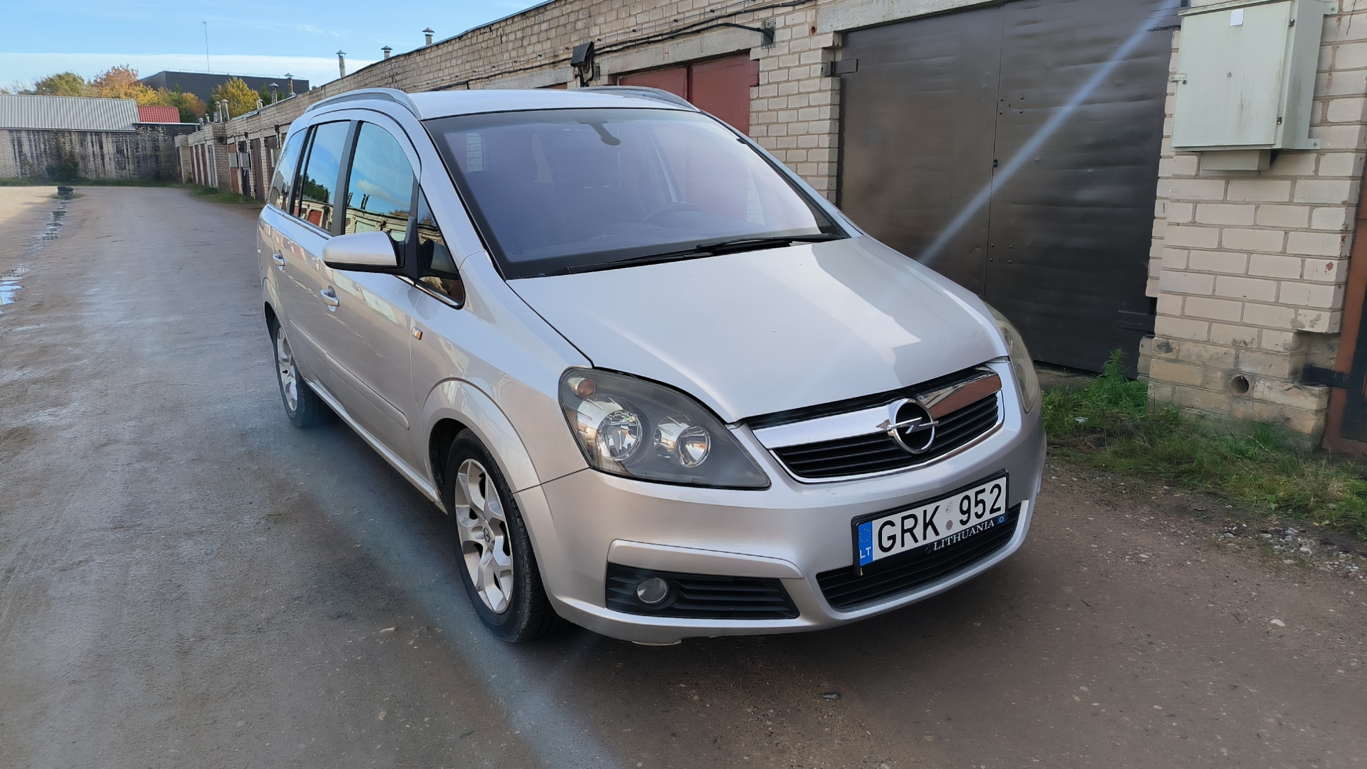 Parduodu Opel Zafira 1.9 cdti-0
