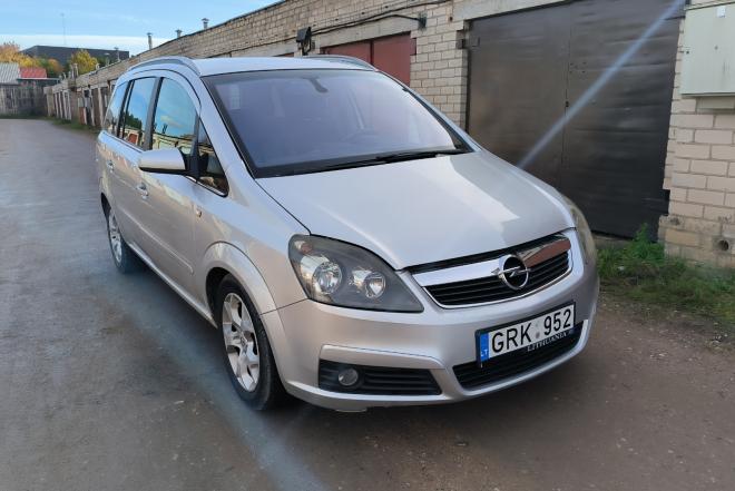 Parduodu Opel Zafira 1.9 cdti-0