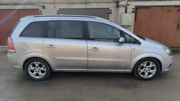 Parduodu Opel Zafira 1.9 cdti-5