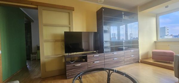 IŠNUOMOJAMAS STILINGAI PERPLANUOTAS 3 KAMBARIŲ BUTAS LYROS G. 8, ŠIAULIUOSE-1